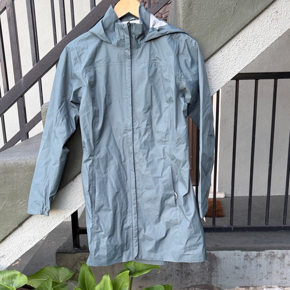 Patagonia Torentshell 3L City Coat Rain Jacket Women's Size XS Gorpcore Outdoor